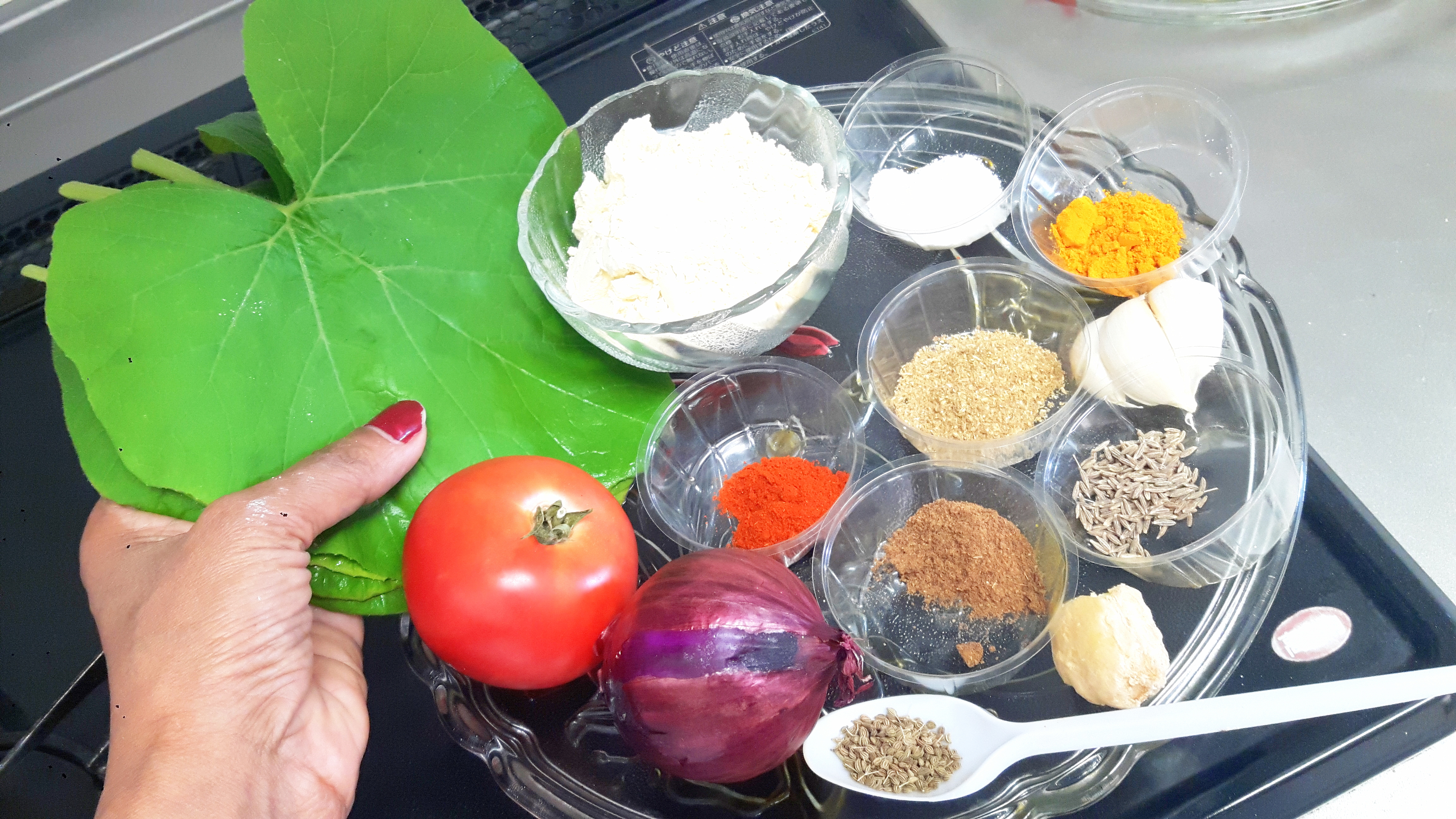 pumpkin-leaves-roll-curry-indian-cooking-manual