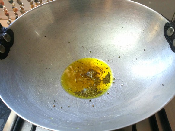 oil in fry pan