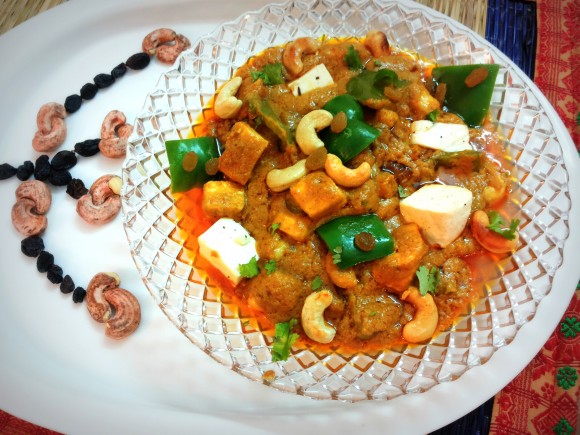 Shahi (Royal) paneer (cottage cheese/fresh cheese) masala