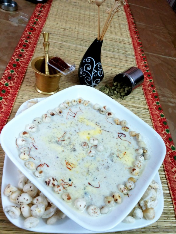 Makhane (fox nut) ki kheer (phalahari recipe)