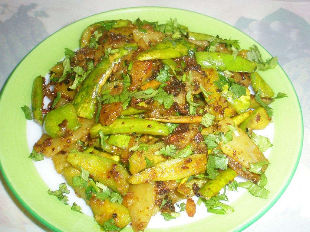 Aaloo (potato) Parwal ka bhujia (potato- pointed gourd fry)