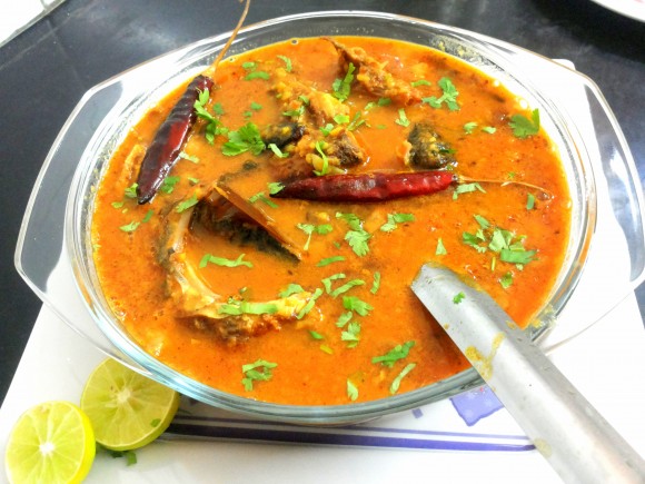 Fish head in mung (green gram) dal/macher-muro/matha-diye -moong dal