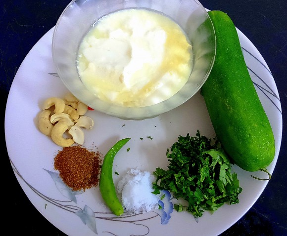 Ingredients of Cucumber raita