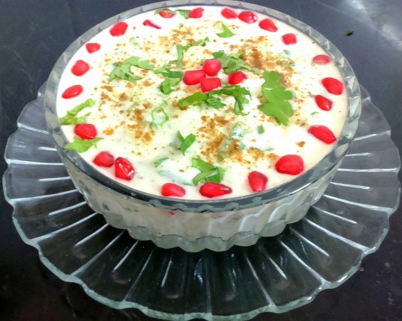 Cucumber raita