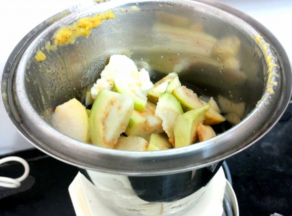 guava and pine apple pieces into blender 