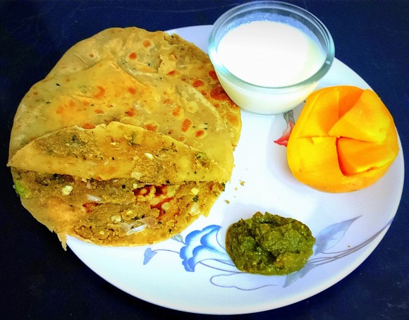 Sattu (roasted gram flour) ka paratha