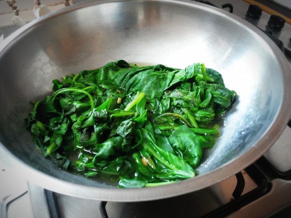 Mushroom palak (spinach) curry | Indian Cooking Manual