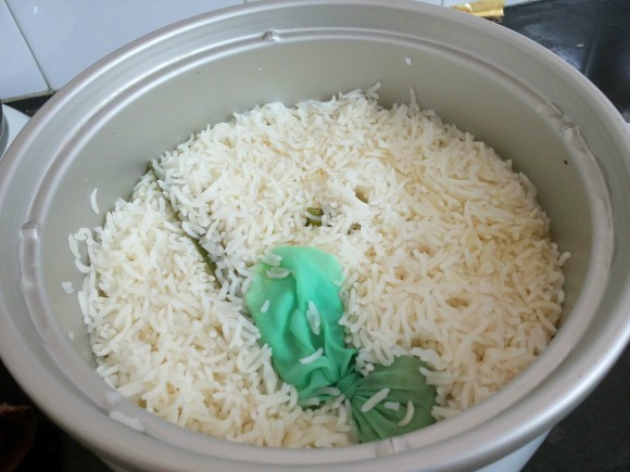 cooked rice 