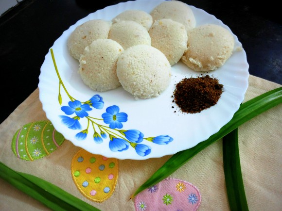 Light fluffy idli (south Indian dish)