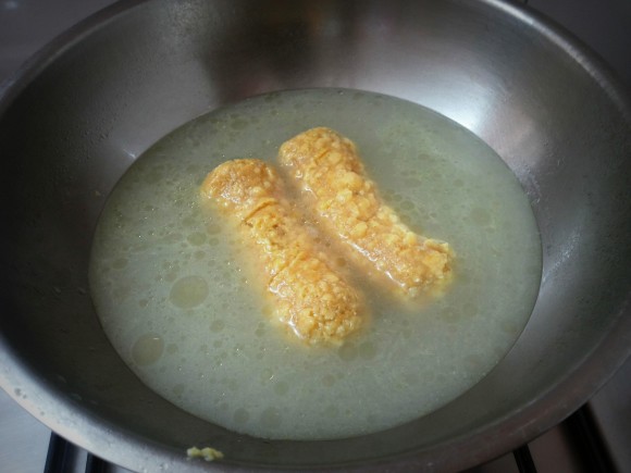 boiling Gatte roll