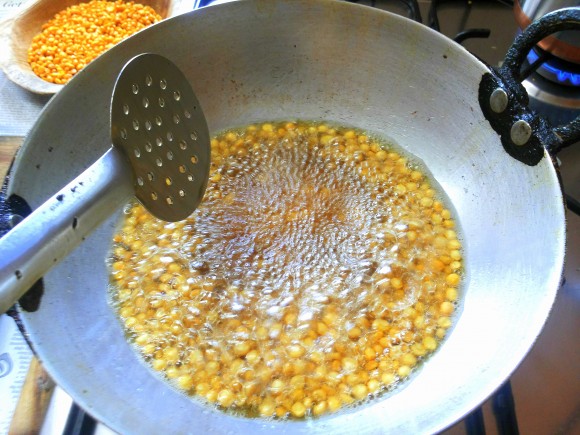 deep frying chana dal