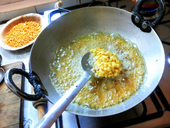 deep frying masoor dal