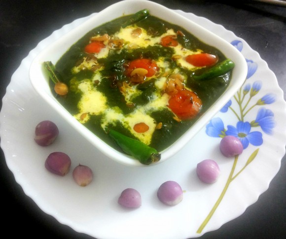 Poonnangani keerai (dwarf copper leaves) malai (fresh cream) saag