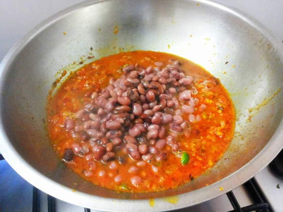 Add boiled Rajma 