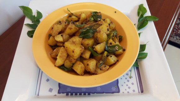 Dry aaloo (quick aaloo fry)