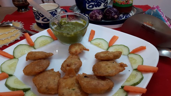 Baigan (egg plant) ke pakoda (fitters)