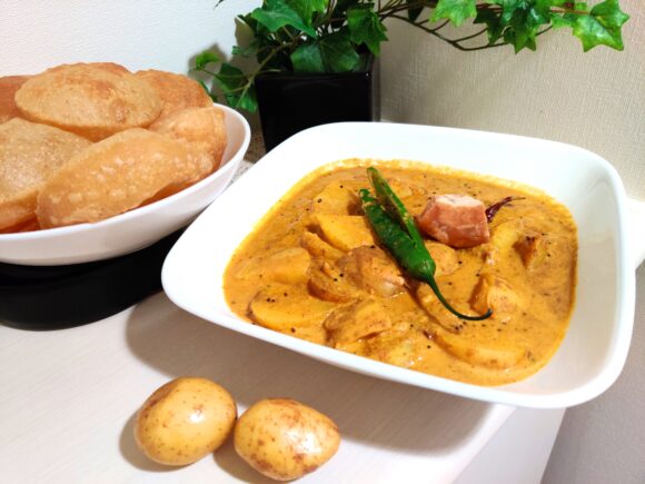 Gujarati Potato Curry