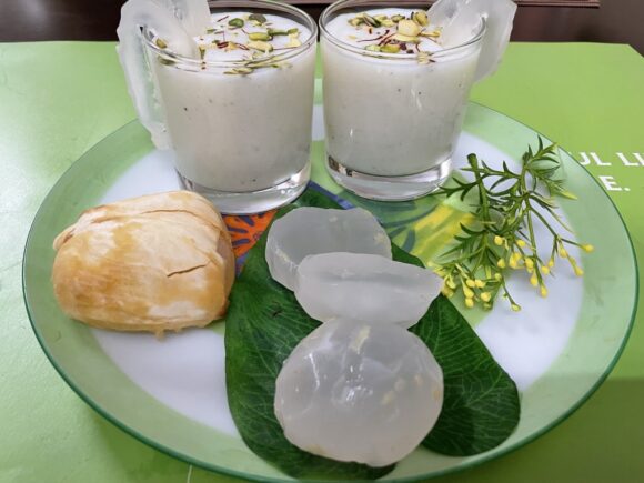 Palm Fruit/ Icc Apple (Nungi/ Taar Gola) Milk Shake.