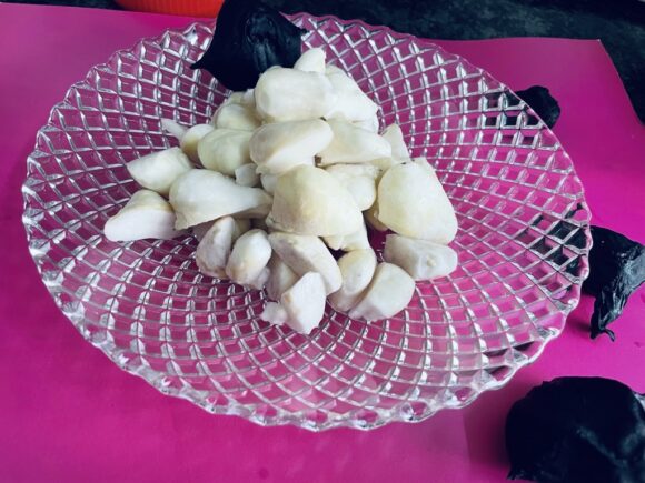 Peel off water chestnuts(singhara)