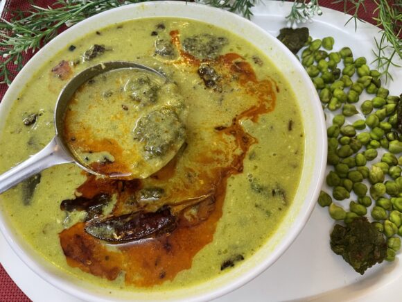 Fresh Green Chana/Hara Chana(Green Garbanzo Beans/Green Chickpea) karhi/kadhi