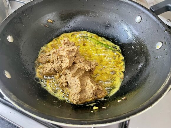 add salt, turmeric powder and wet masala paste