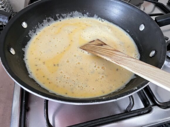 Pour the paste into fry pan