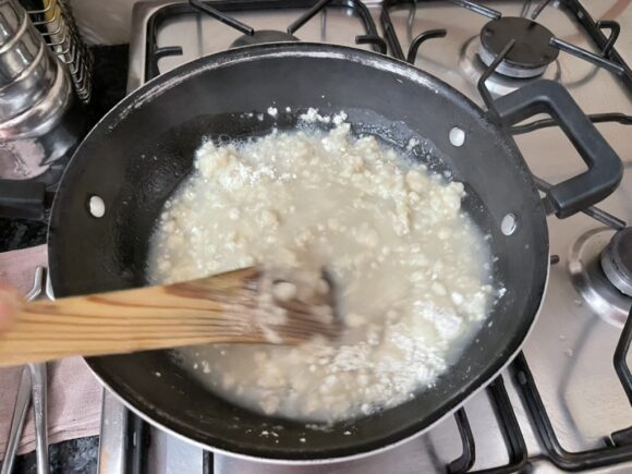 add flour continue stir and mix the flour