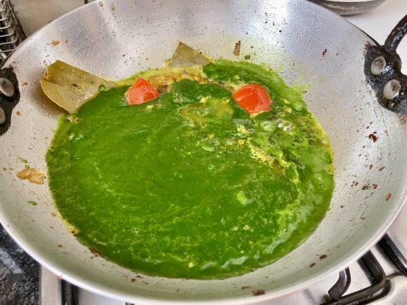 Adding spinach paste