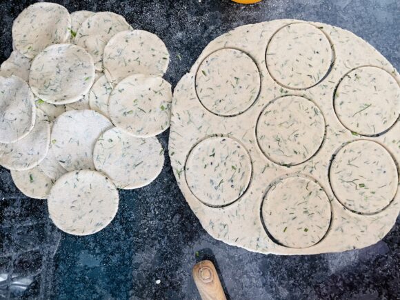 Cut ~ 2” diameter chapati with the help of cutter or tumbler