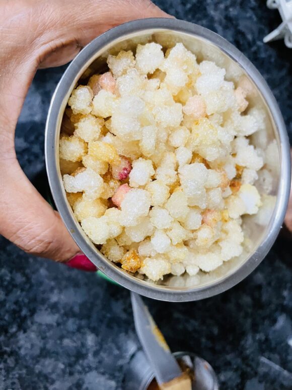 deep fry Gond,Crush all seeds and peanut coarsely