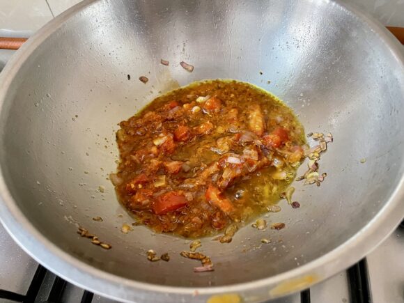 fry for 2-3 minutes on low flame (stir continuously) until it gets messy in appearance.