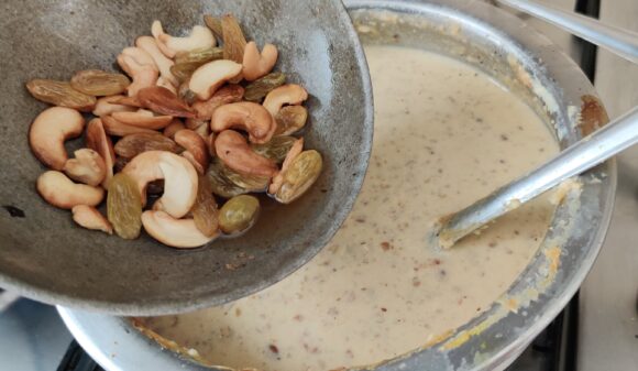 Add fried cashew nuts and resin