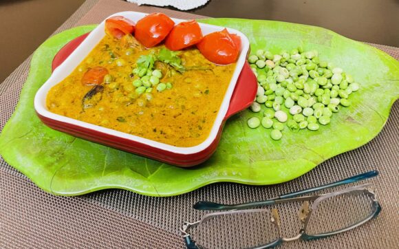 Garnish with tomato fry